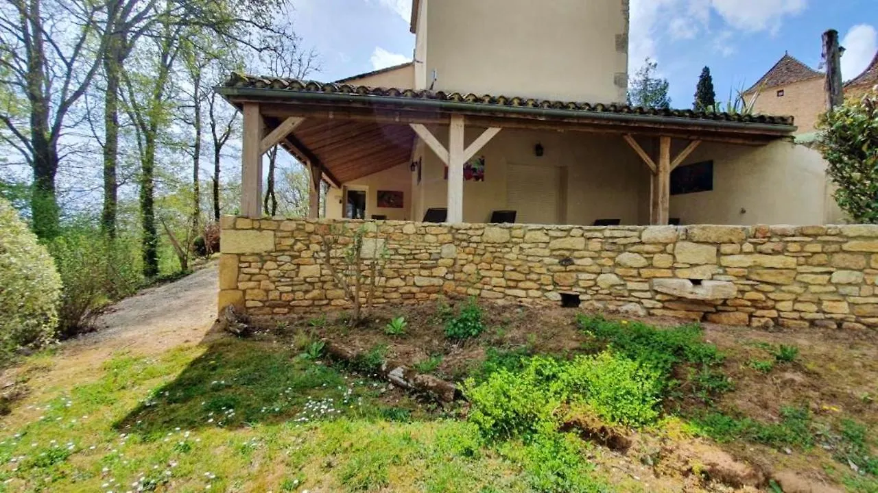 Maison Charmeur Avec Jardin A Puy-L'Eveque Et Piscine Partagee